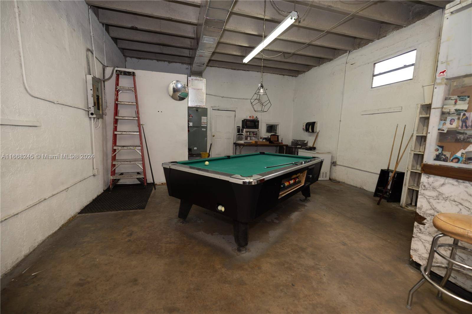 Miami, FL 33147,6210 NW 22nd Ave