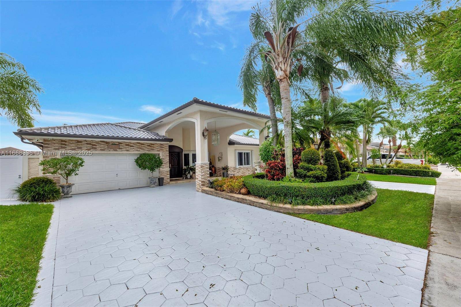 Miami, FL 33196,15430 SW 115th Ter