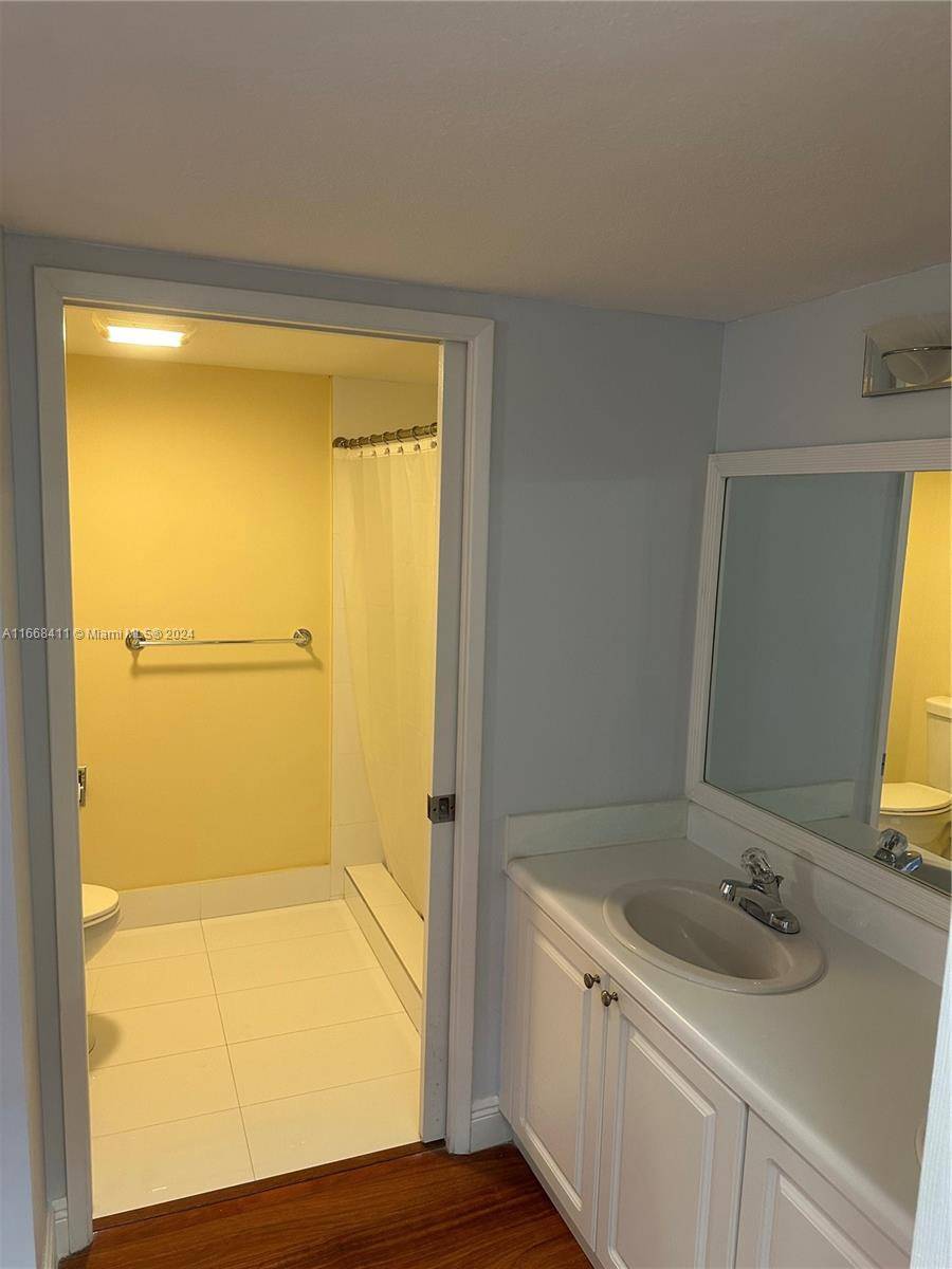 Pembroke Pines, FL 33027,Address not disclosed