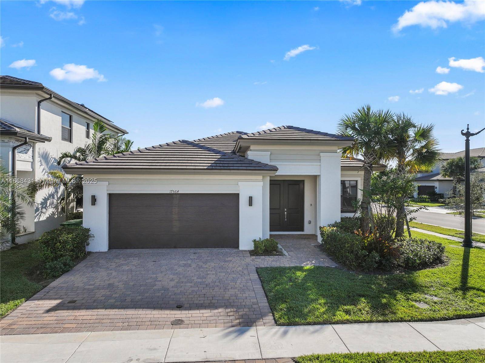 Miramar, FL 33029,17564 SW 41st St #17564
