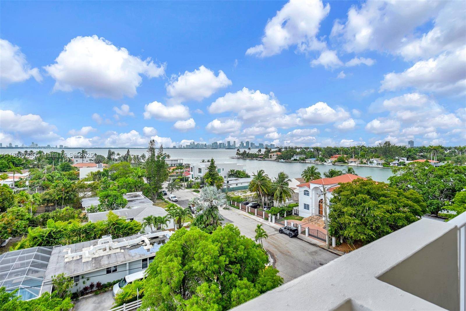 North Bay Village, FL 33141,1455 N Treasure Dr #7R