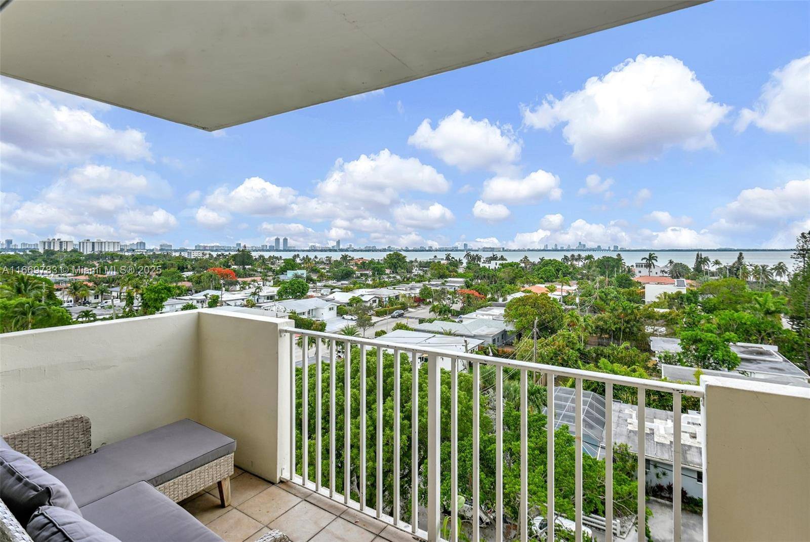 North Bay Village, FL 33141,1455 N Treasure Dr #7R