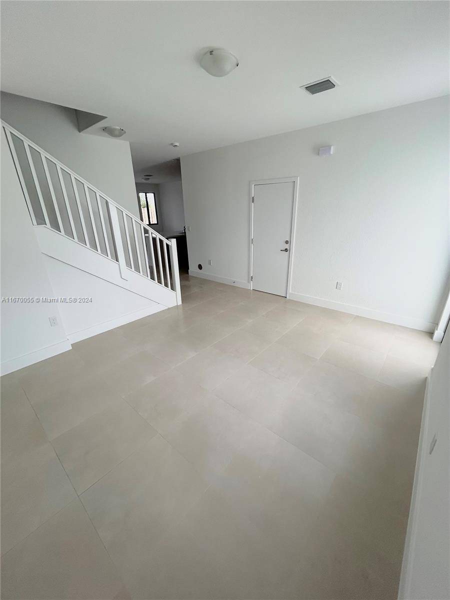 Miami, FL 33196,15811 SW 136th Ter #15811