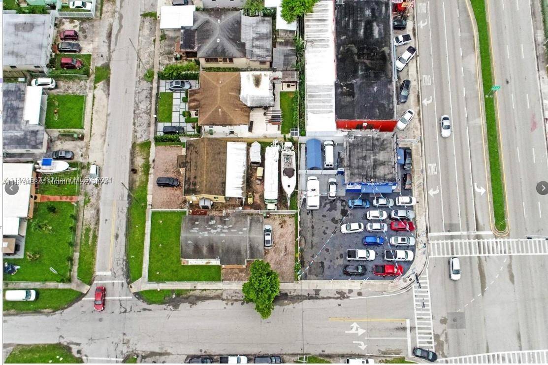Hialeah, FL 33013,4264 E 8 CT