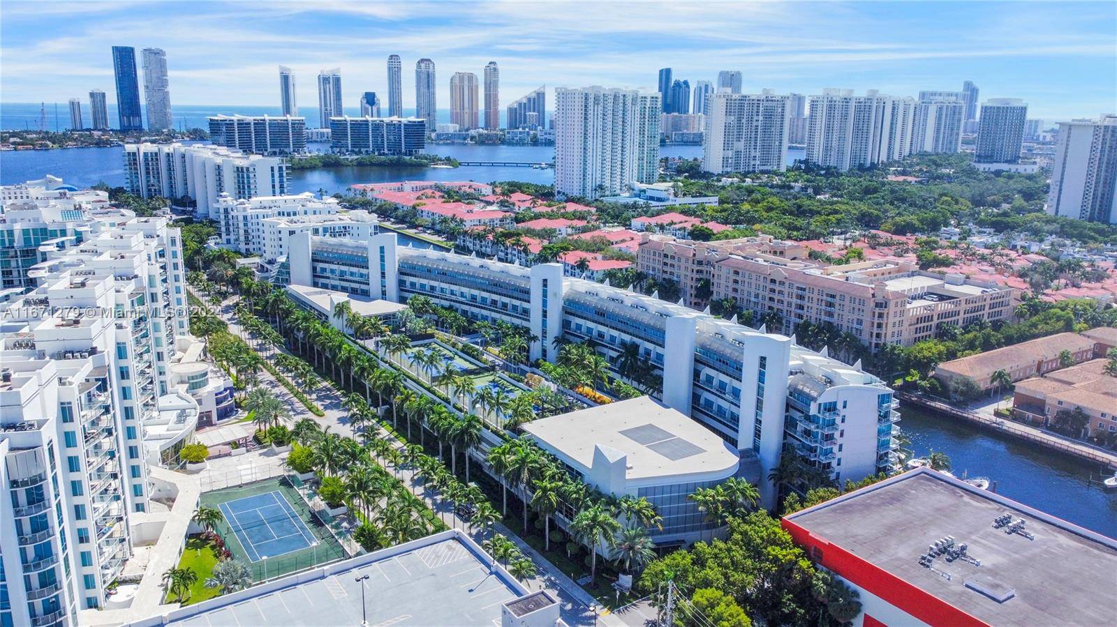 Aventura, FL 33180,2950 NE 188th St #516