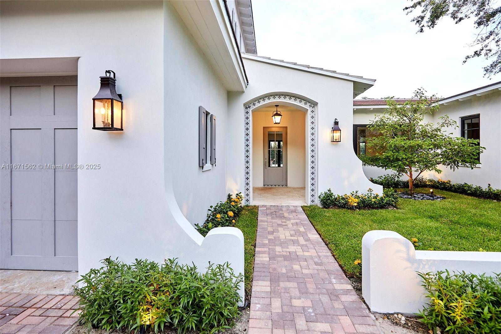 Coral Gables, FL 33134,2015 Country Club Prado