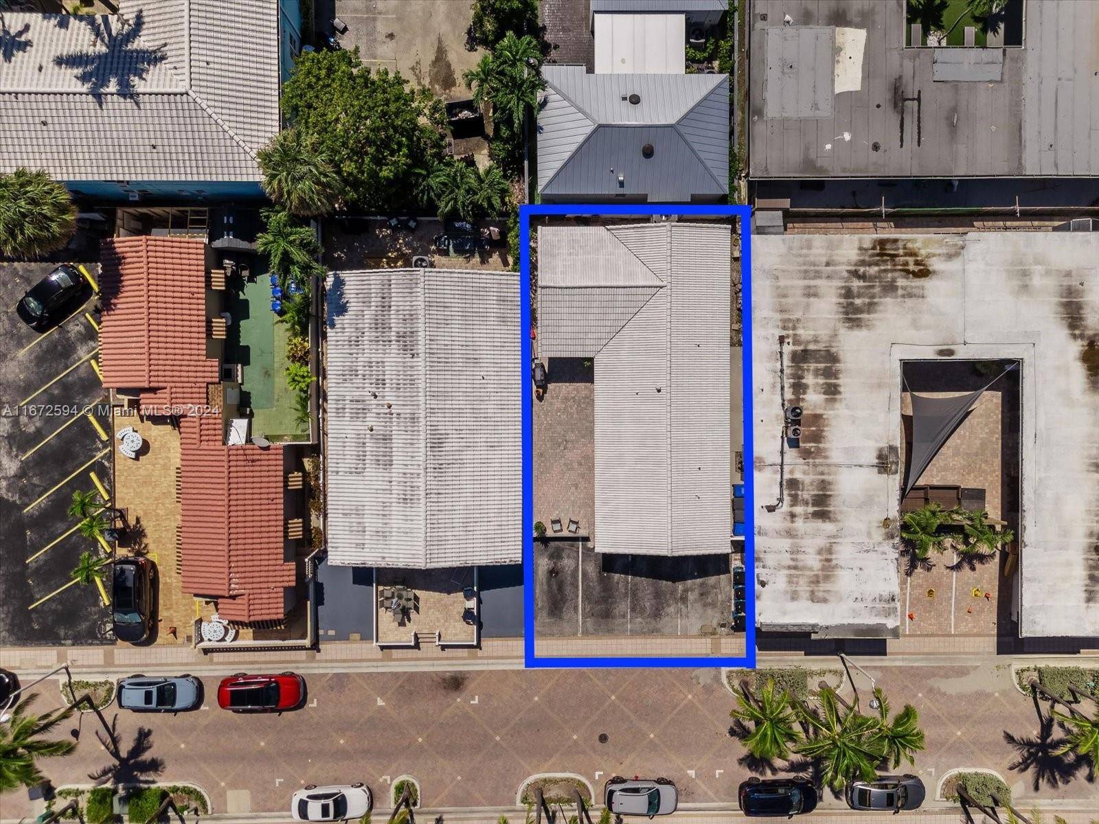 Hollywood, FL 33019,330 Grant St