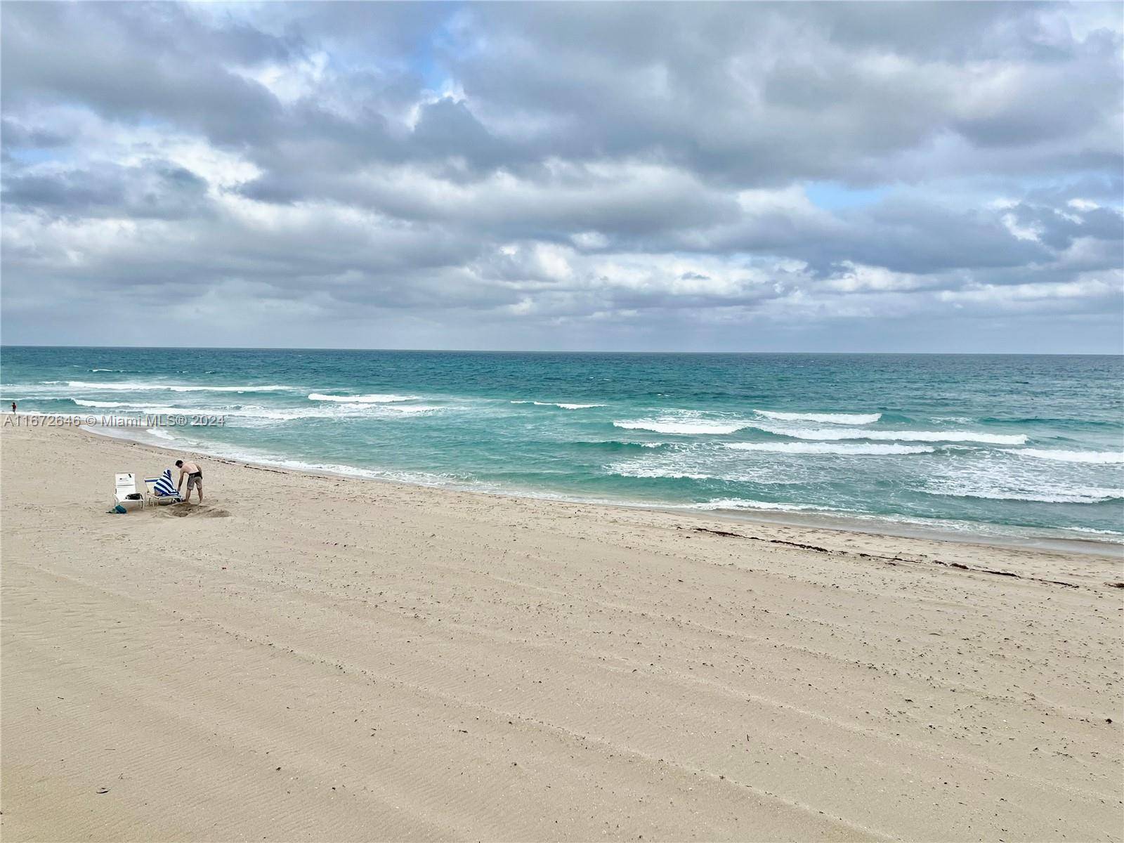 Palm Beach, FL 33480,3475 S Ocean Blvd #1130