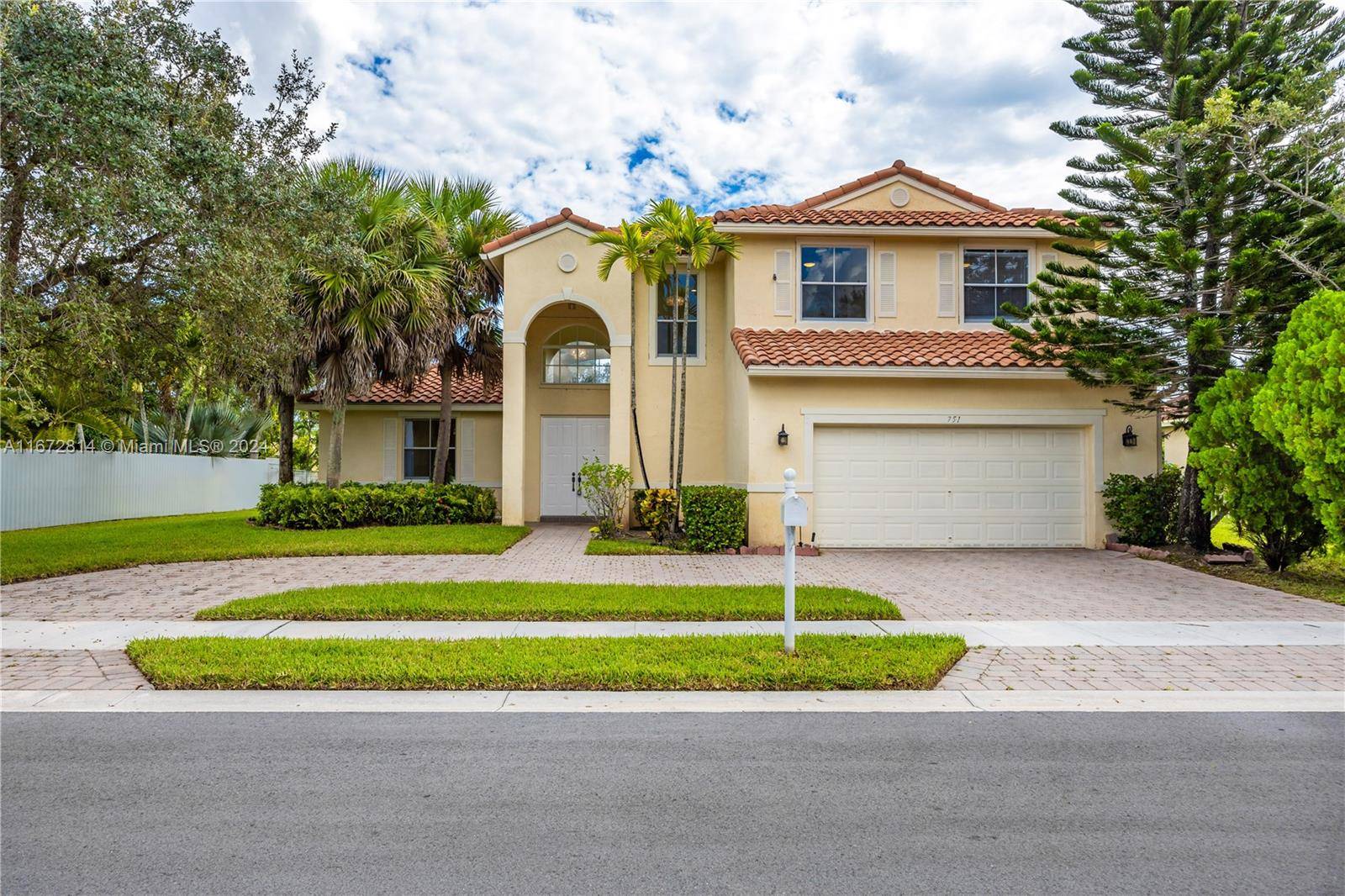 Pembroke Pines, FL 33029,751 SW 191st Ave