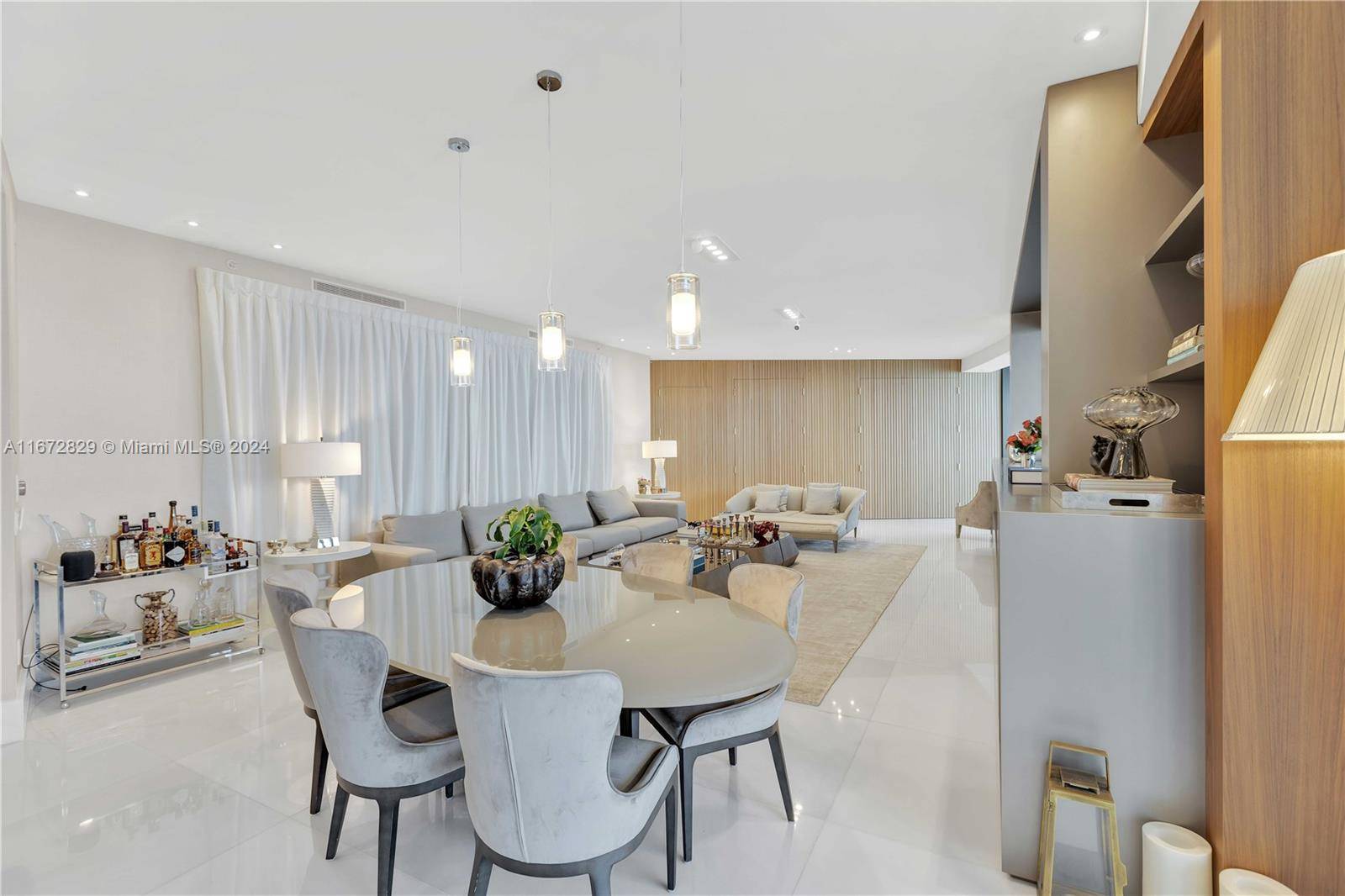 Sunny Isles Beach, FL 33160,18555 Collins Ave #4601