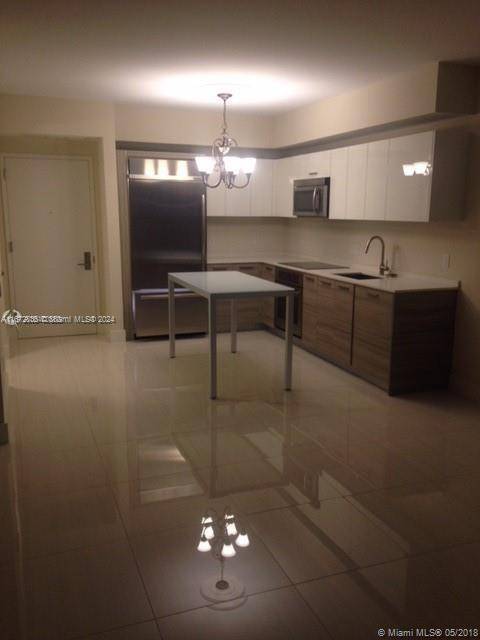 Miami, FL 33131,1300 Brickell Bay Dr #1707