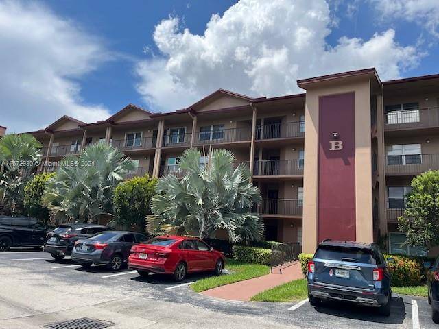 Pembroke Pines, FL 33027,300 SW 130th Ter #213B