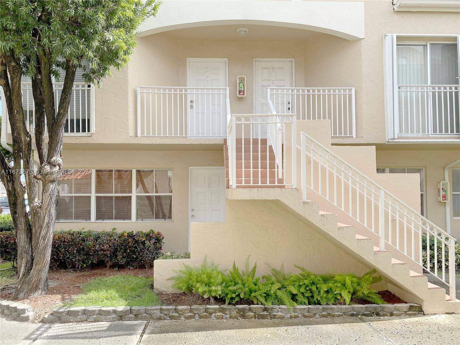 Miami, FL 33126,670 NW 85th Pl #11-108