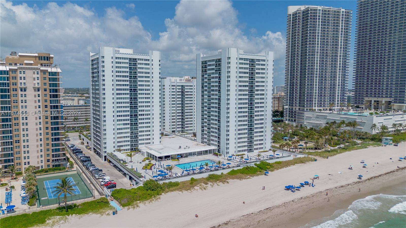 Hallandale Beach, FL 33009,1890 S Ocean Dr #PH3