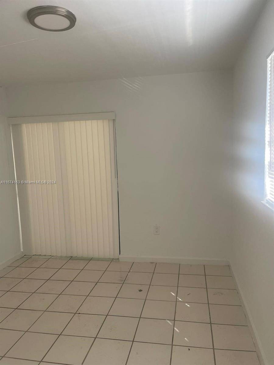 Miami, FL 33133,3265 Virginia St #6