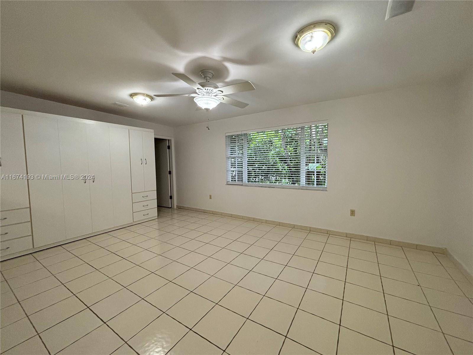 Key Biscayne, FL 33149,250 Fernwood Rd
