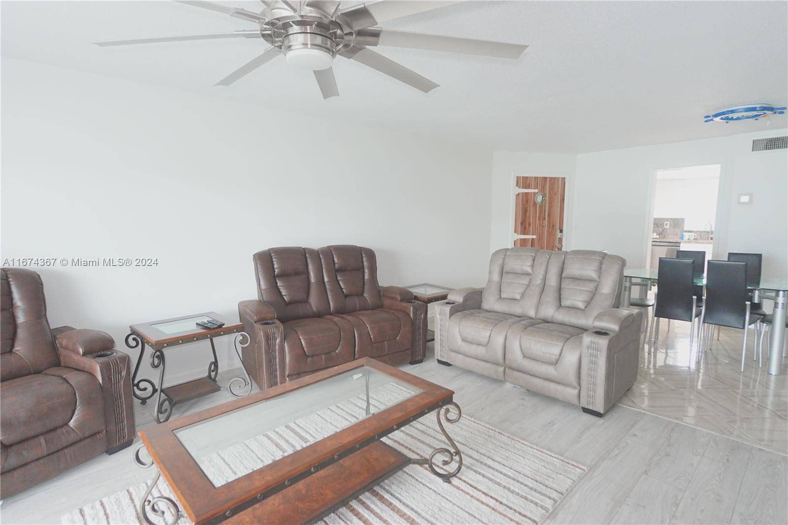 North Palm Beach, FL 33408,117 Lehane Ter #210