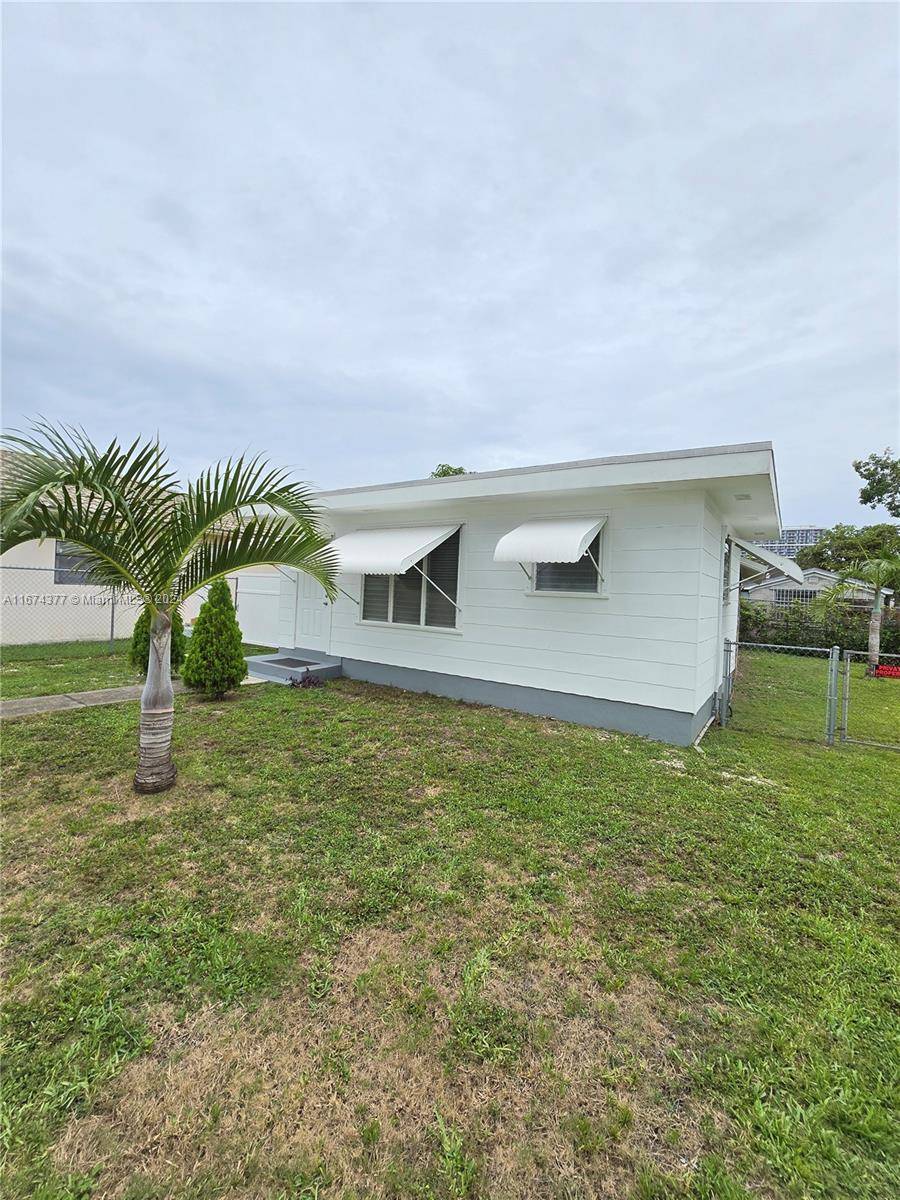 Miami, FL 33145,2810 SW 24th Ter #2