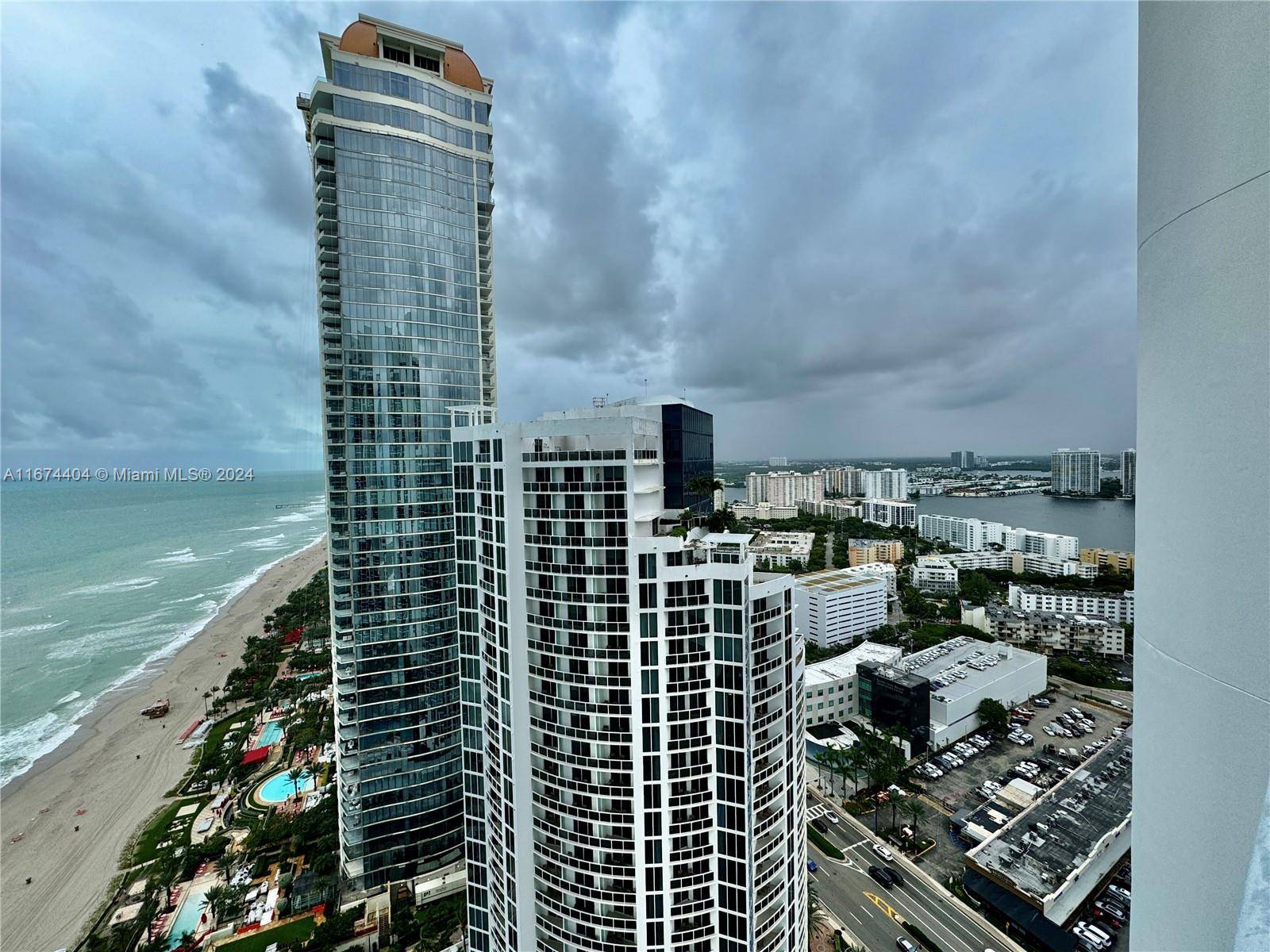 Sunny Isles Beach, FL 33160,18101 Collins Ave #4302