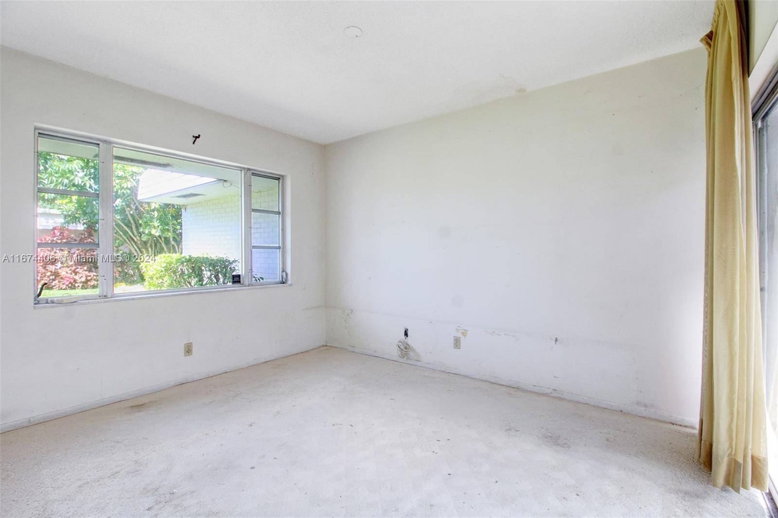 Tamarac, FL 33319,5201 Yellow Pine Ln