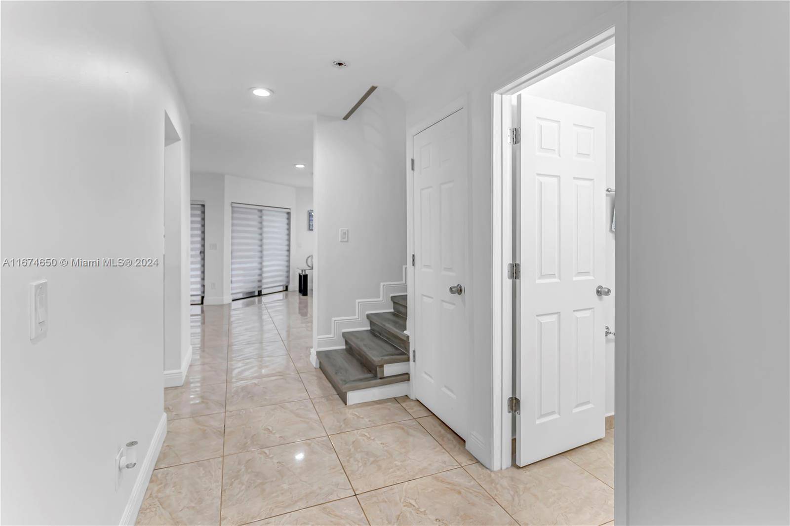 Coral Springs, FL 33071,1613 Cypress Pointe Dr #1613