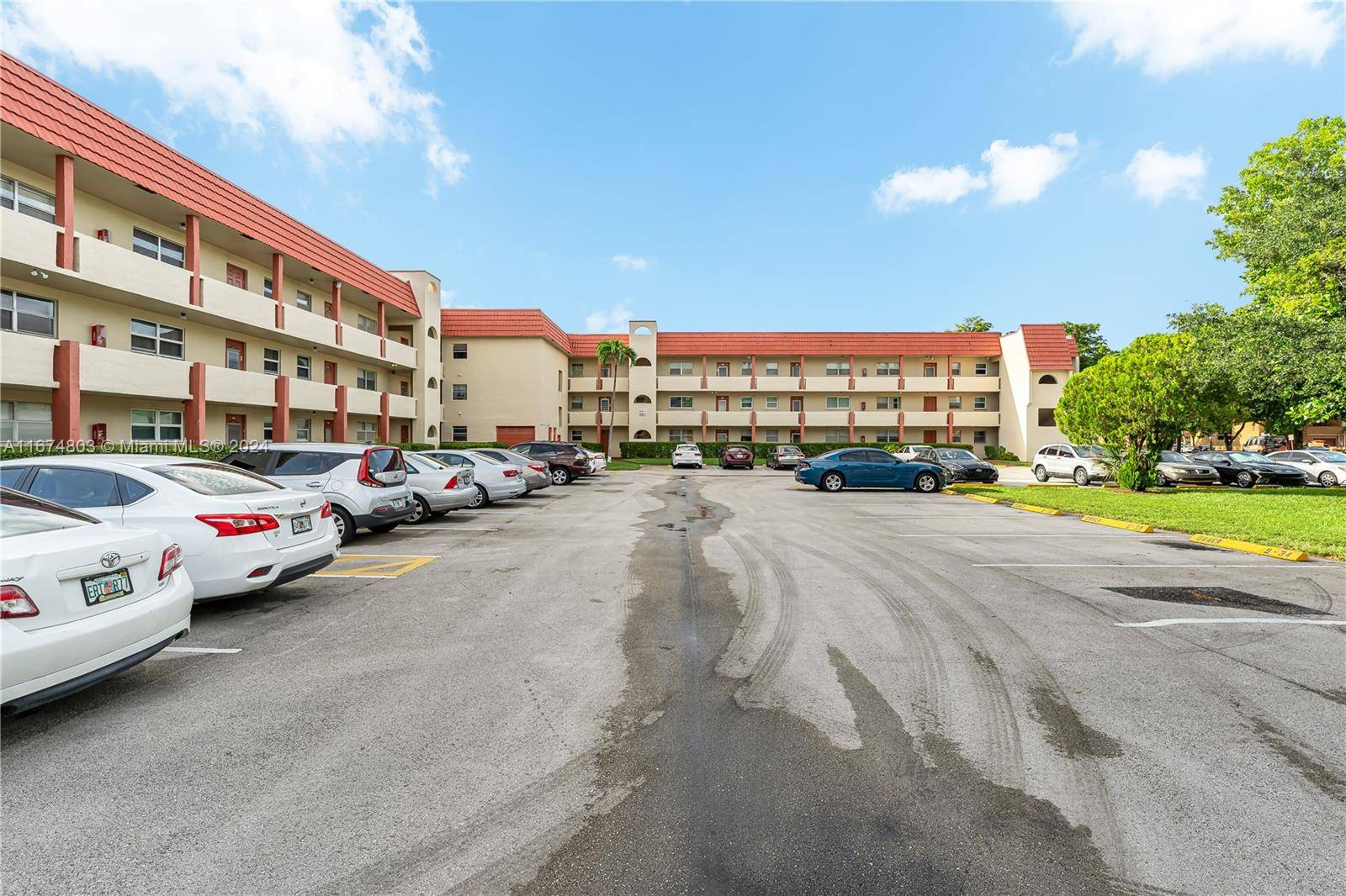 Sunrise, FL 33322,2651 E Sunrise Lakes Drive #309