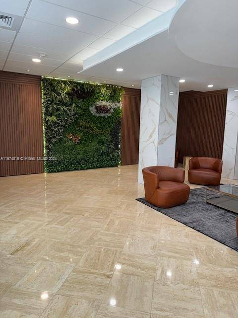 Sunny Isles Beach, FL 33160,250 174th St #1109