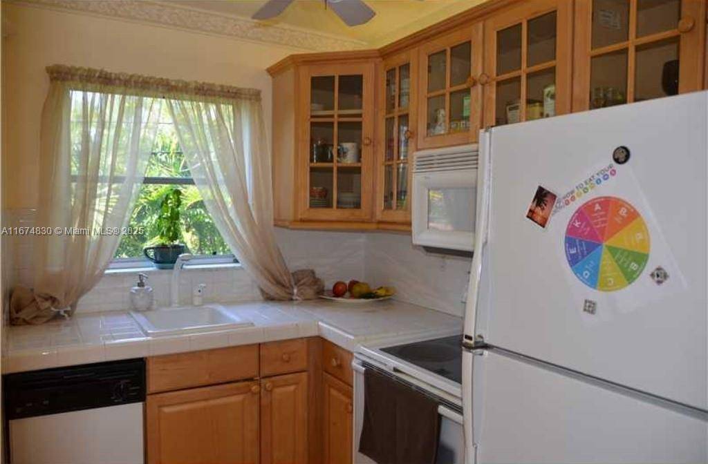 Fort Lauderdale, FL 33304,1900 NE 8th Ct #203