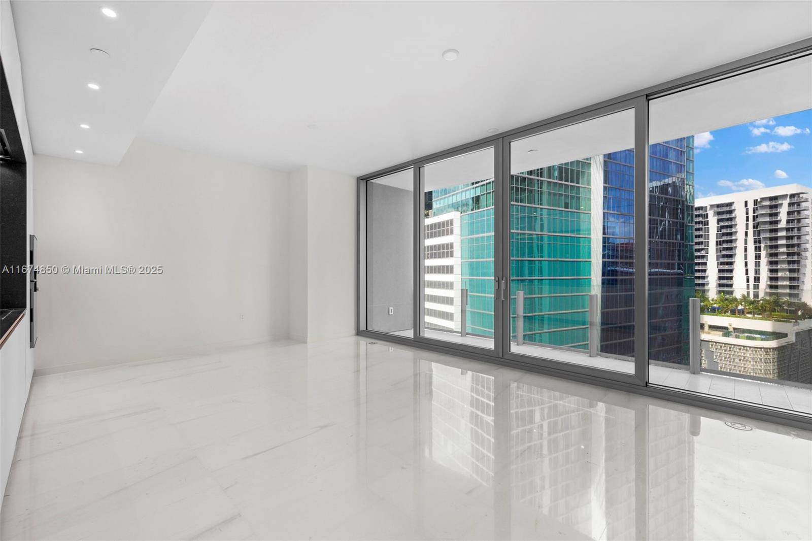 Miami, FL 33131,300 Biscayne Blvd Way #1708