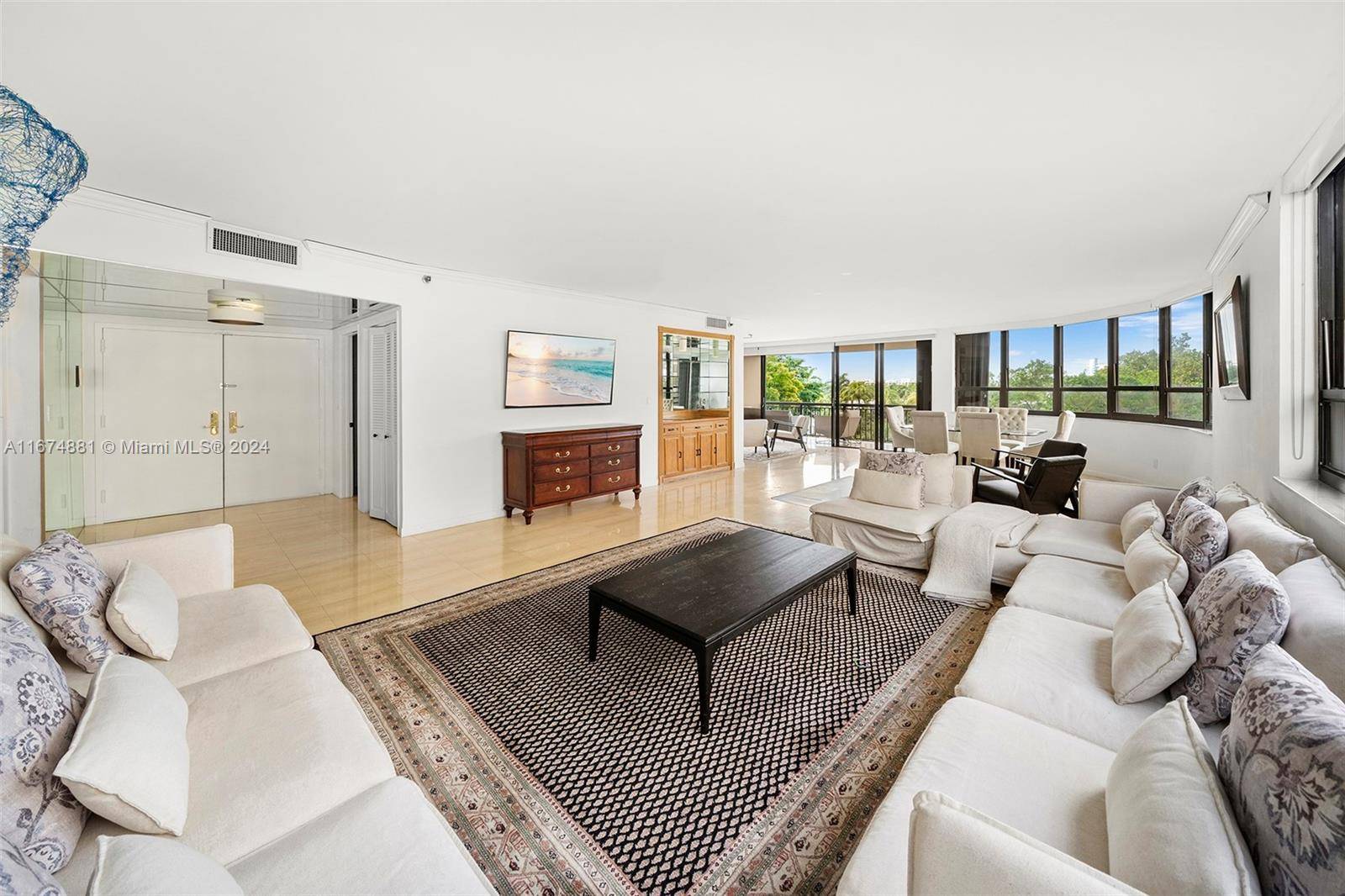 Bal Harbour, FL 33154,10175 Collins Ave #307