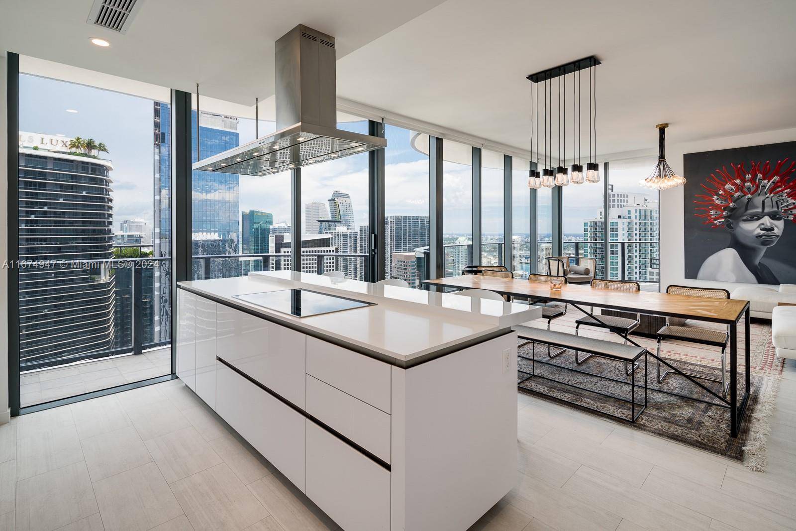 Miami, FL 33131,1000 Brickell Plz #PH5308