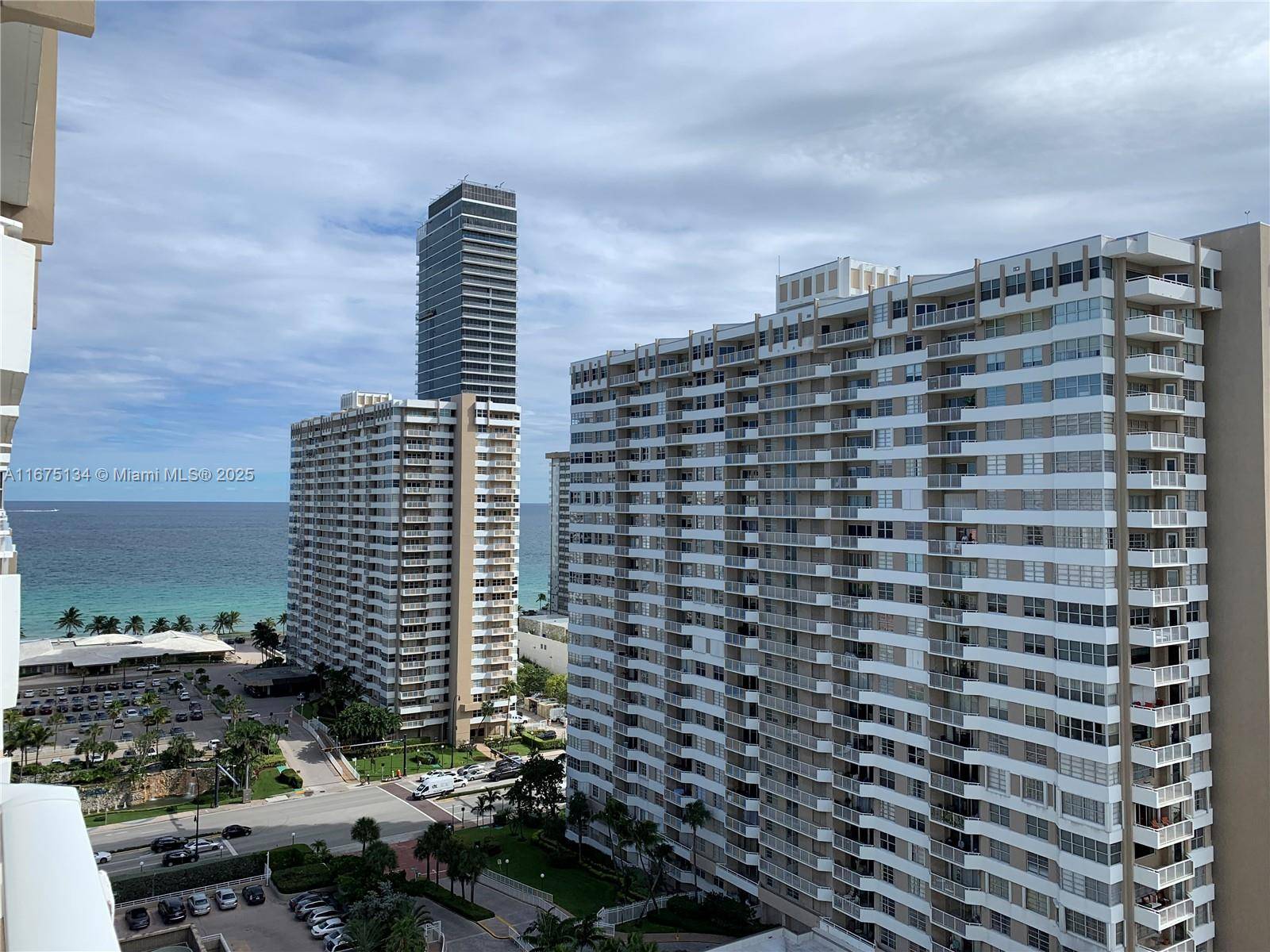 Hallandale Beach, FL 33009,1965 S Ocean Dr #17M