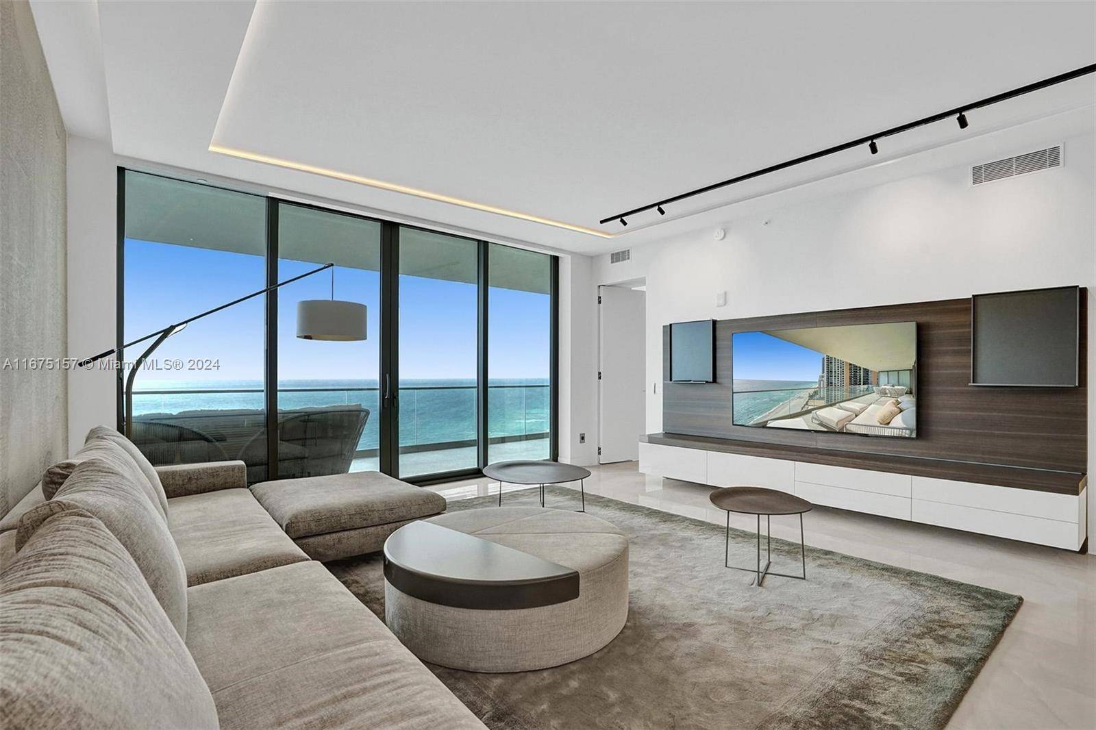 Sunny Isles Beach, FL 33160,18975 COLLINS AVE #2001