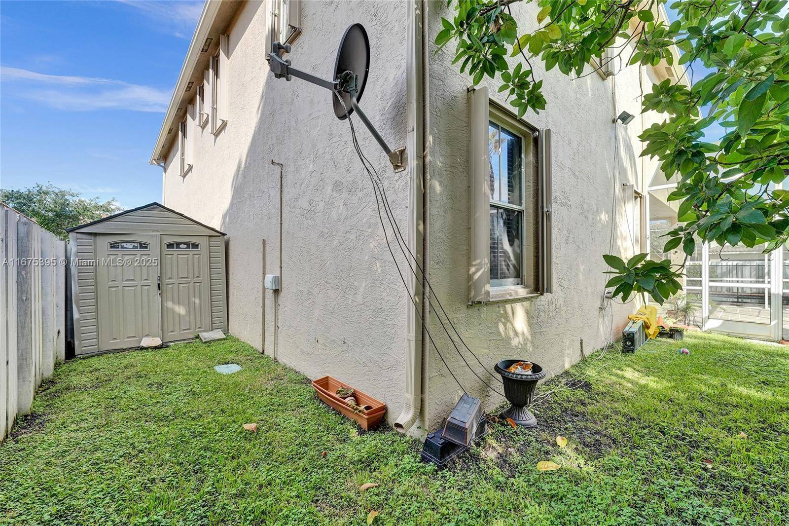Pembroke Pines, FL 33028,1379 NW 166th Ave