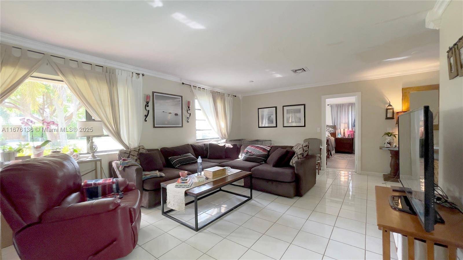 Miami, FL 33176,14465 SW 96th Ave