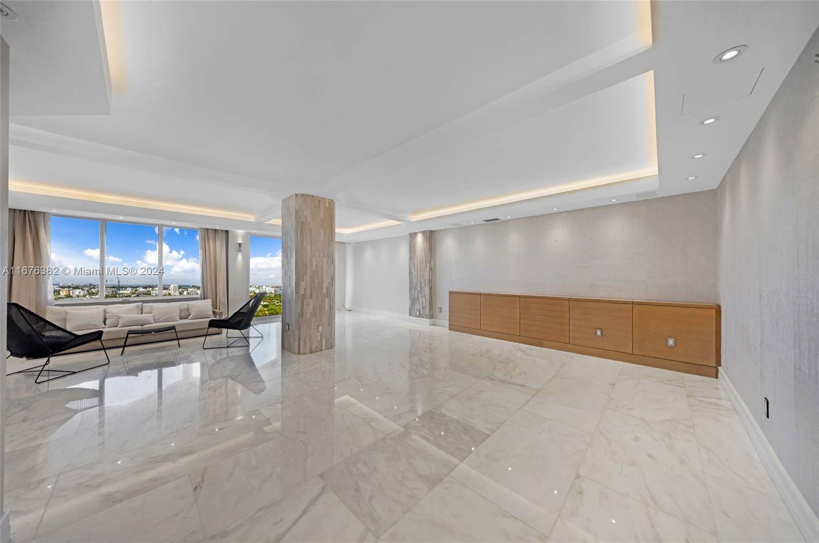 Bal Harbour, FL 33154,9801 Collins Ave #PH11