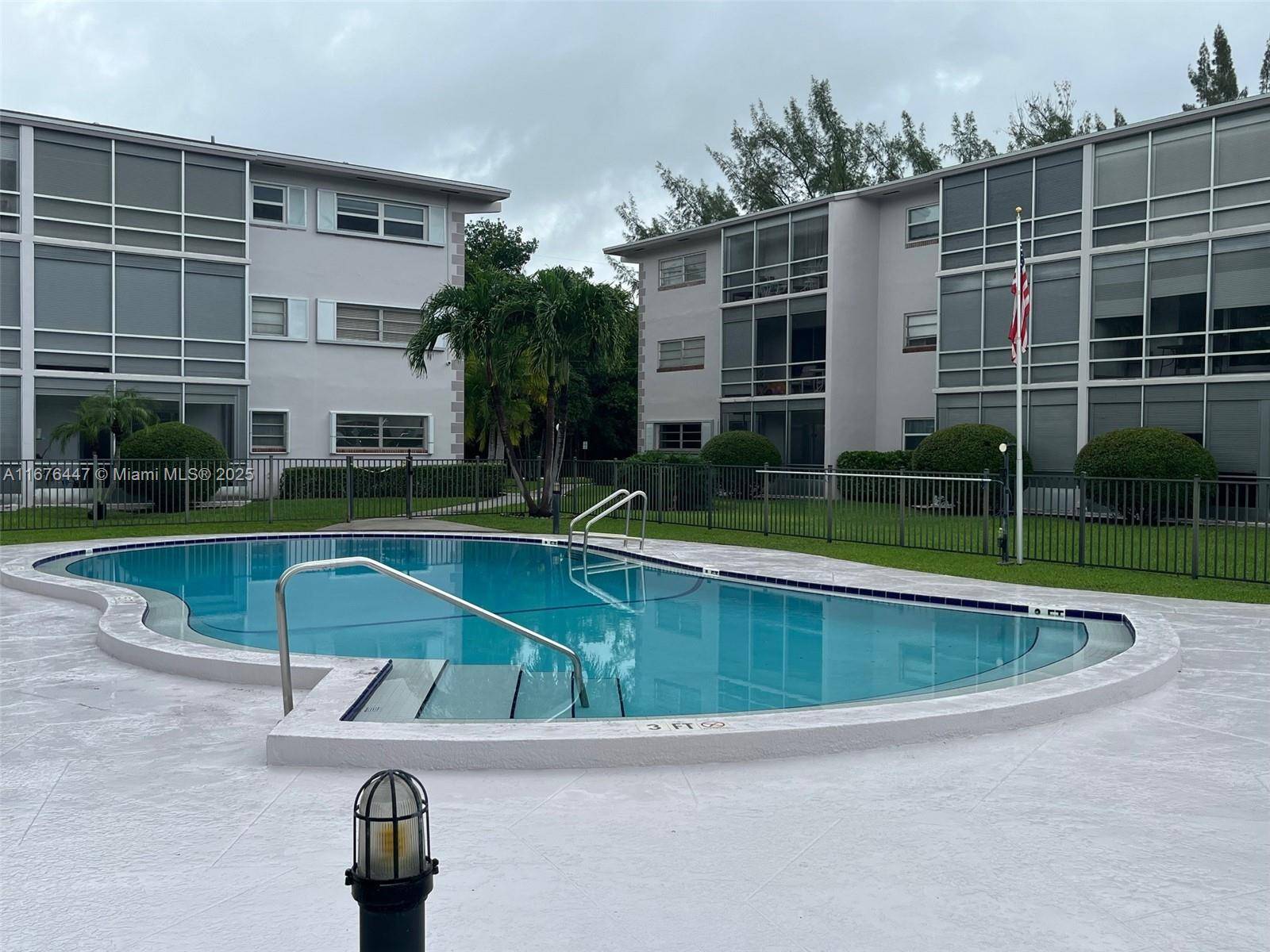 Hallandale Beach, FL 33009,700 Layne Blvd #124