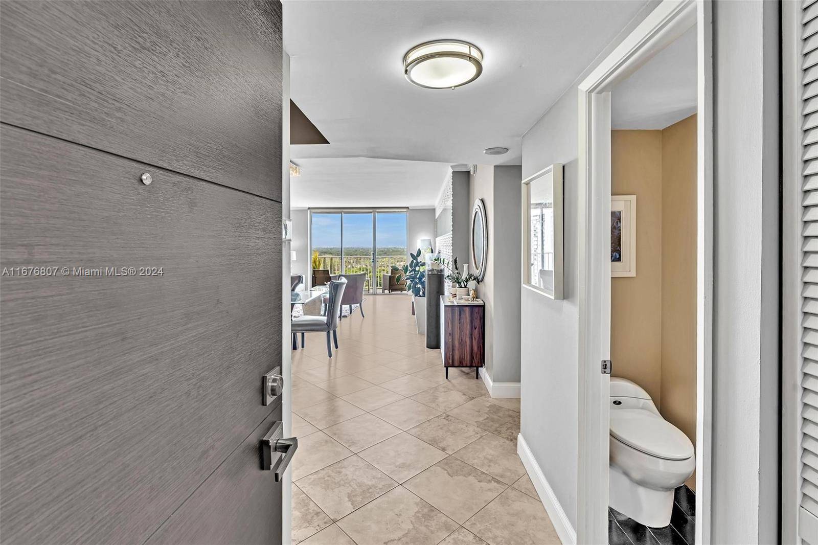 Aventura, FL 33160,2801 NE 183rd St #1603W