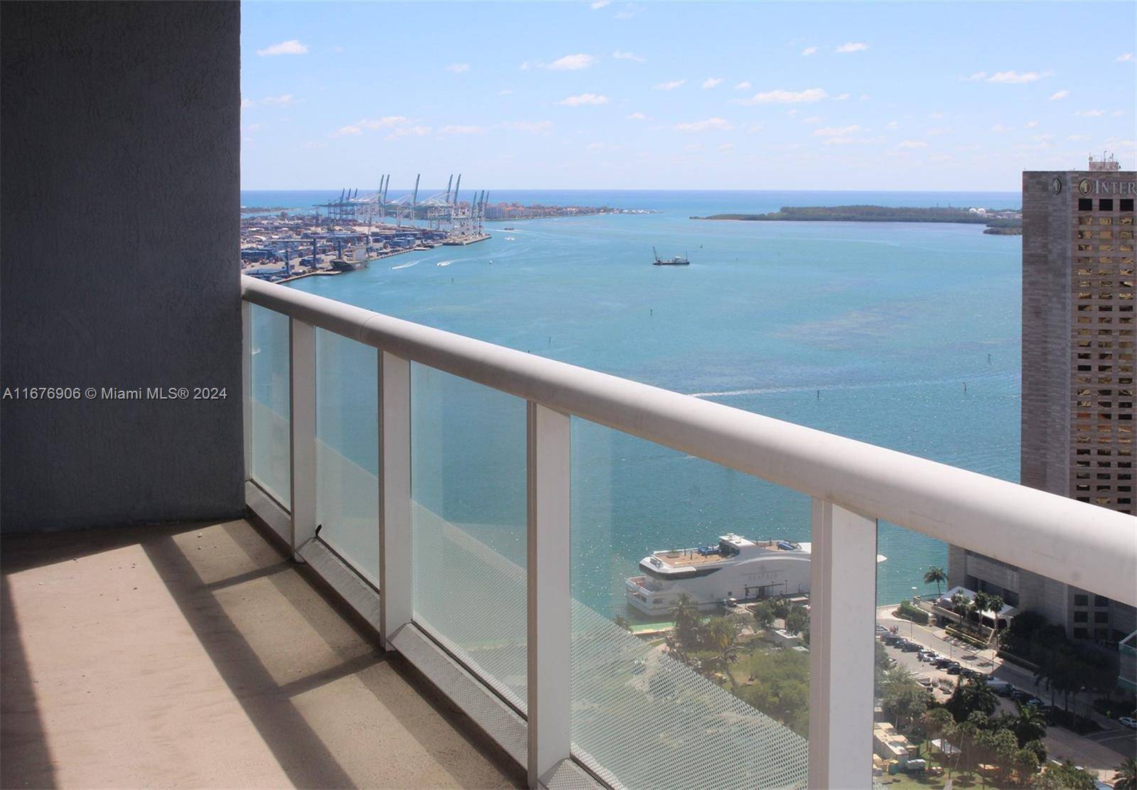 Miami, FL 33132,50 Biscayne Blvd #3611