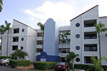 Aventura, FL 33180,21075 NE 34 Ave #404-2
