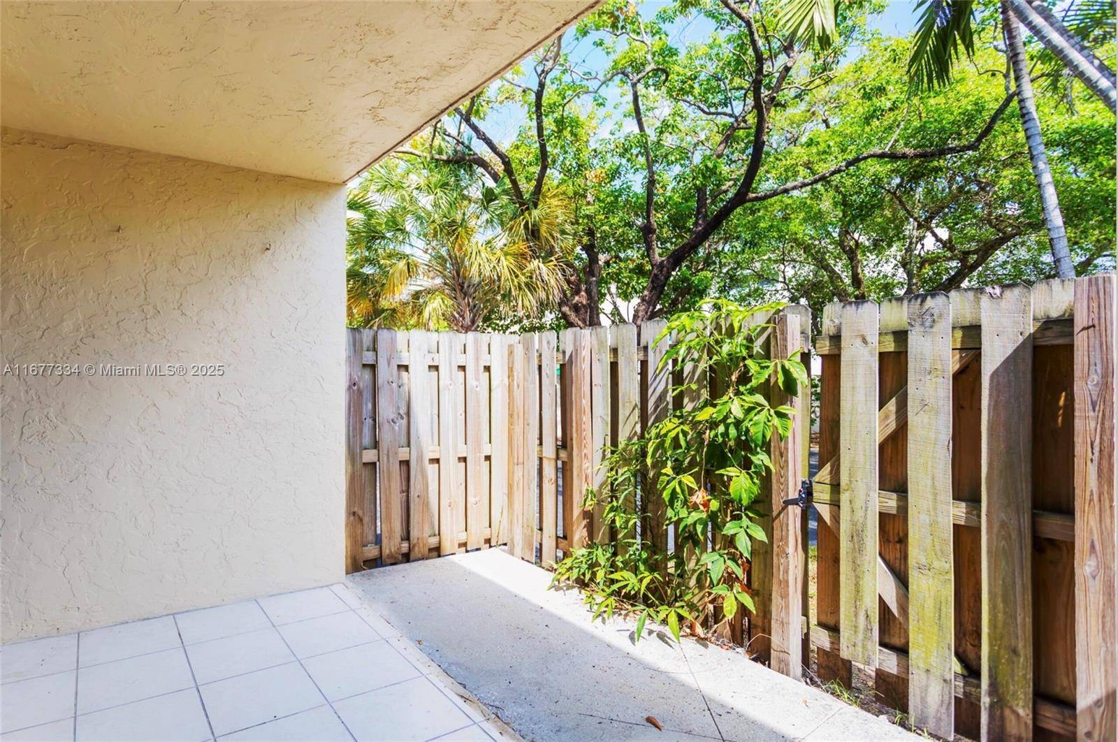 Palmetto Bay, FL 33157,15389 S Dixie Hwy 25 Hwy #25
