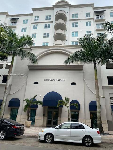 Coral Gables, FL 33134,50 Menores Ave #829