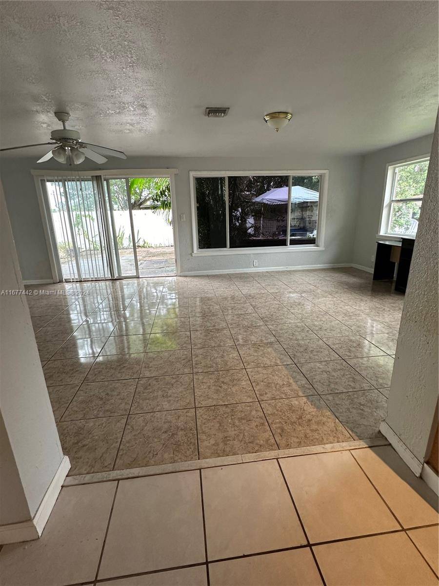 Dania Beach, FL 33314,4812 SW 45th Ave