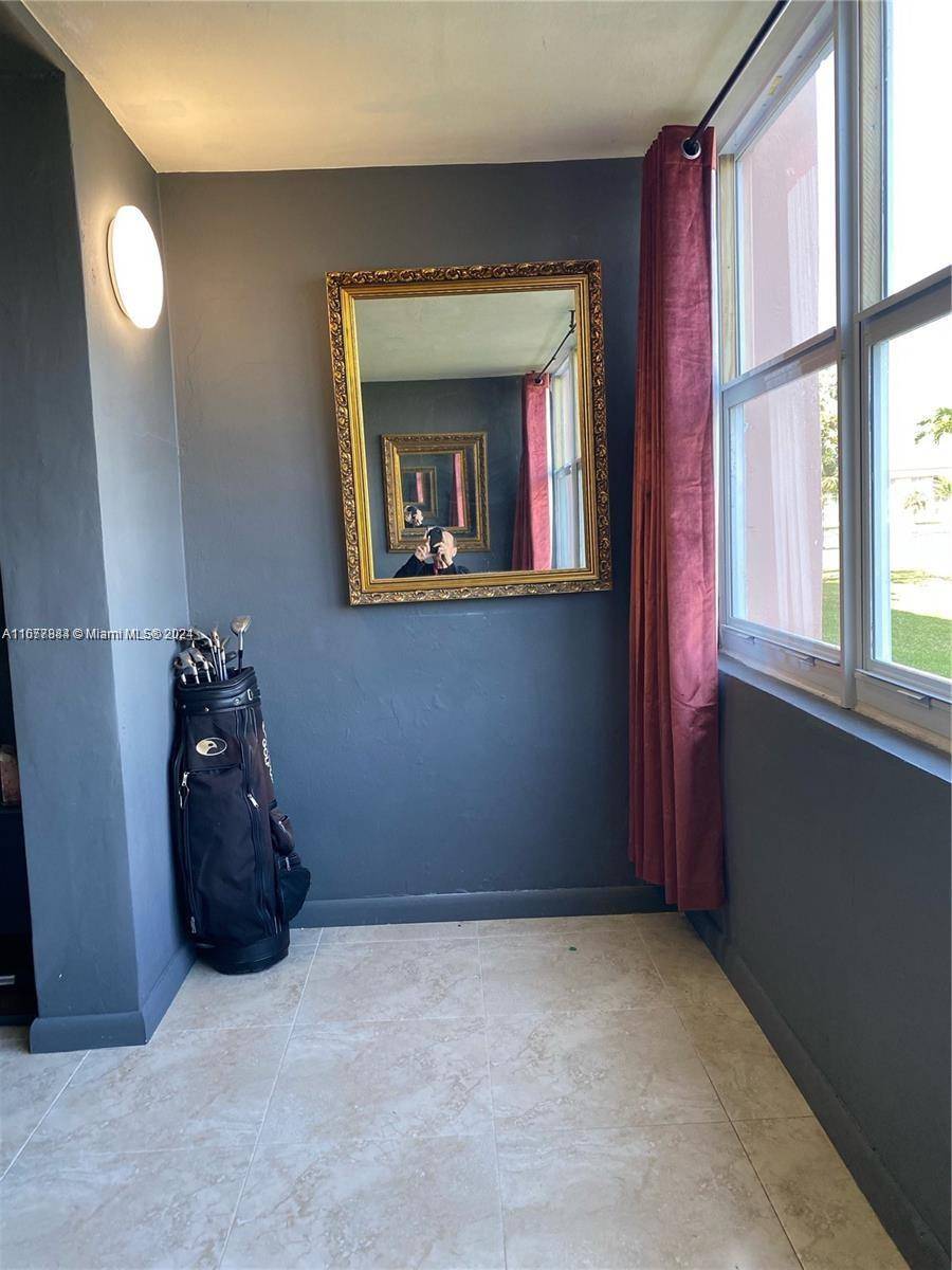 Miami, FL 33179,18707 NE 14th Ave #534