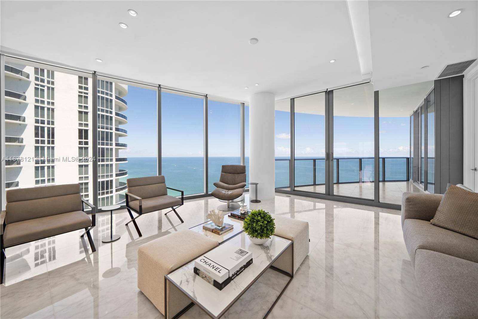 Sunny Isles Beach, FL 33160,15701 Collins Ave #3901