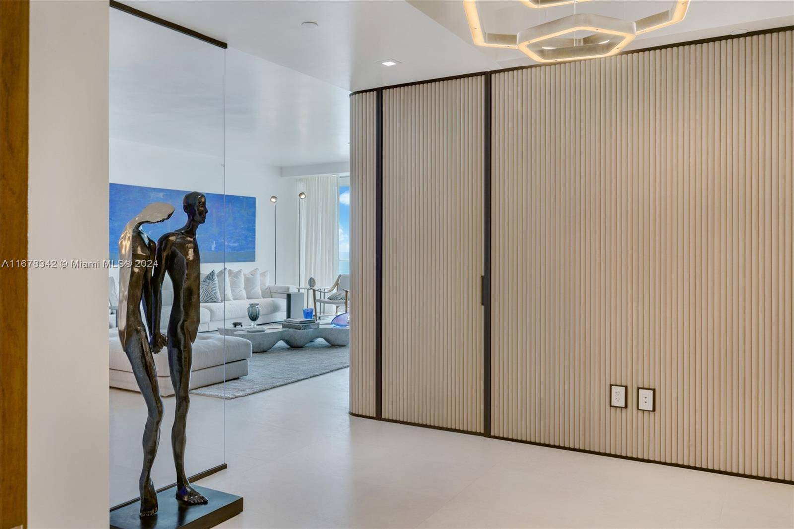 Bal Harbour, FL 33154,10201 Collins Ave #2306