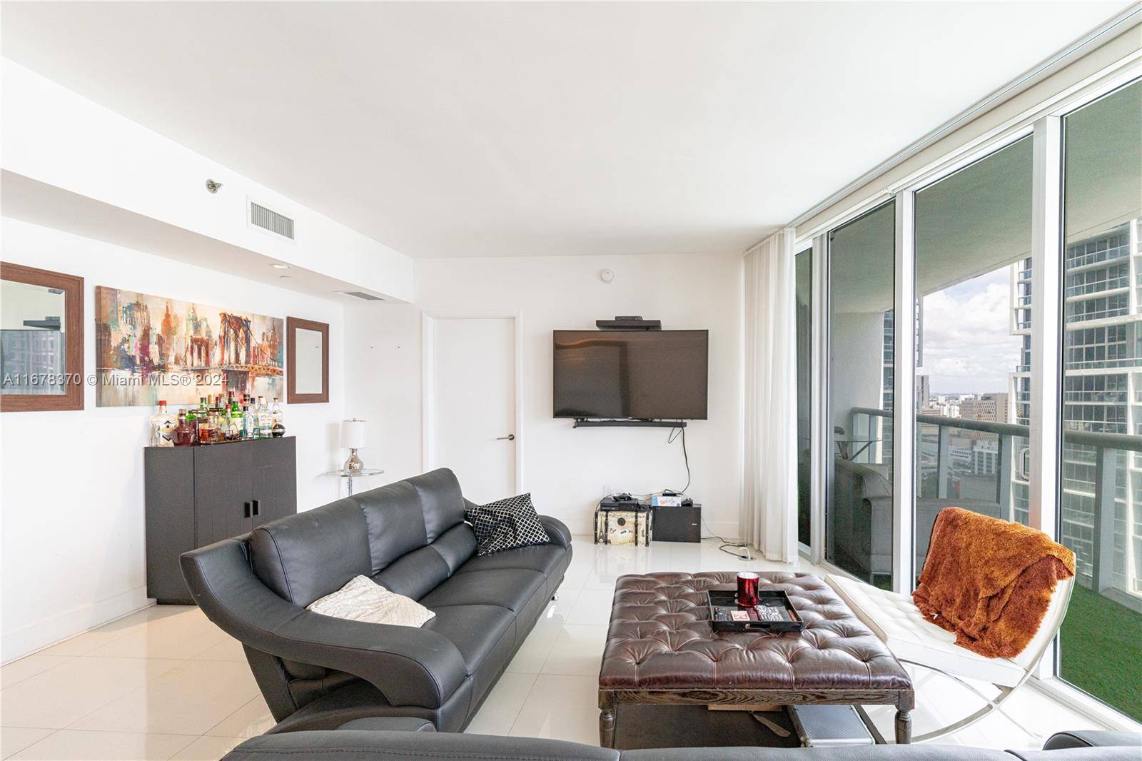 Miami, FL 33131,495 Brickell Ave #2704