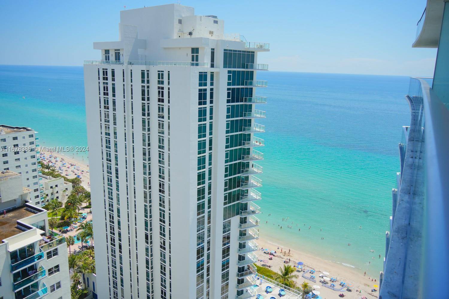 Hollywood, FL 33019,4111 S Ocean Dr #2004