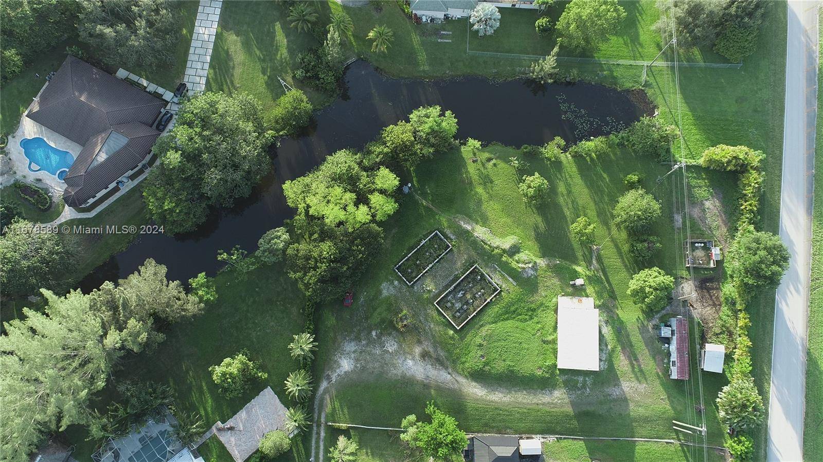 Southwest Ranches, FL 33332,20321 SW 48th St