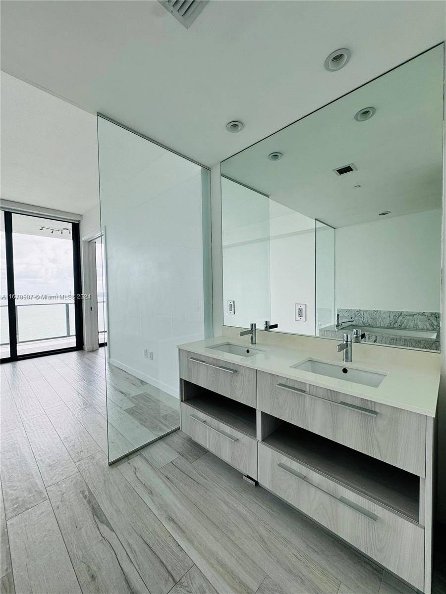 Miami, FL 33137,480 NE 31st St #2305